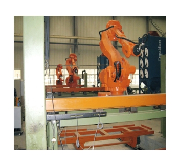 汽車縱梁、加強梁機器人等離子切割生產(chǎn)線